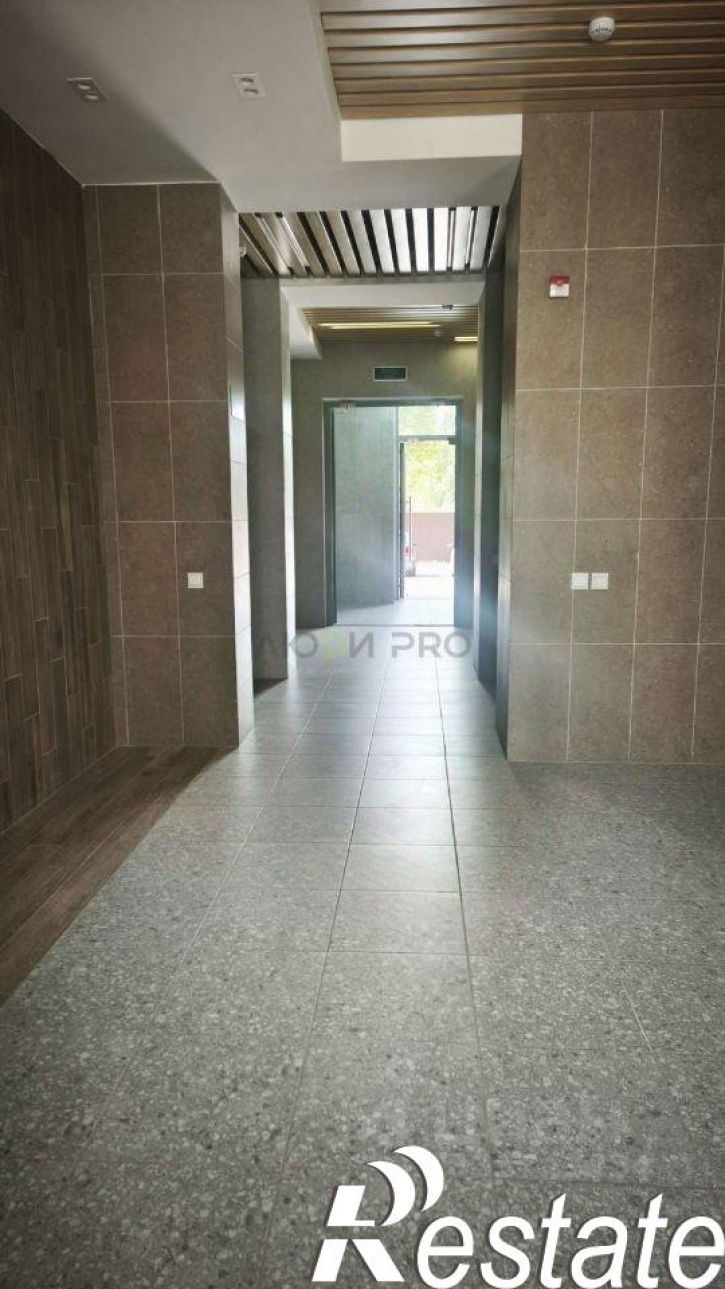 3-комн квартира Академика Сулейманова улица, 10,  д. 10