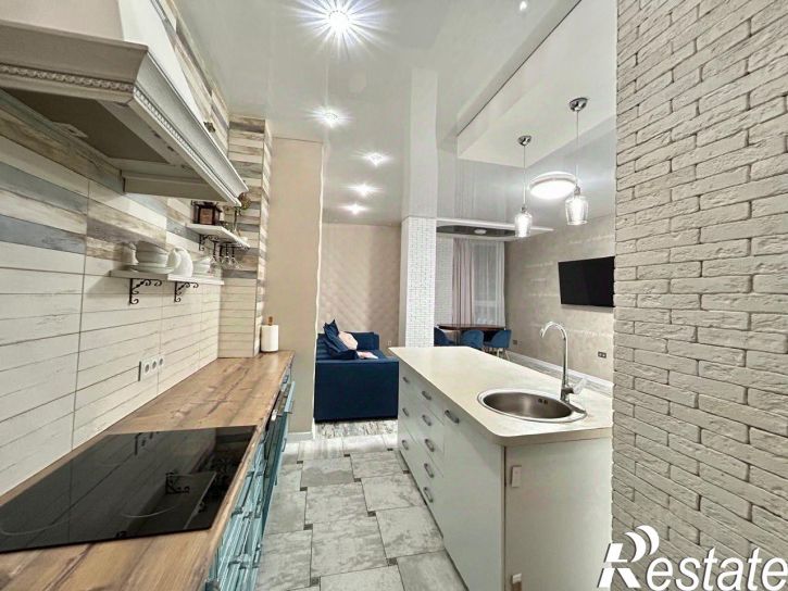 3-комн квартира улица Рихарда Зорге, 75А,  д. 75А