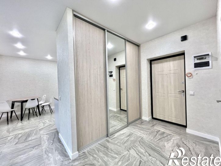 2-комн квартира Коммунистическая улица, 98/1,  д. 98/1