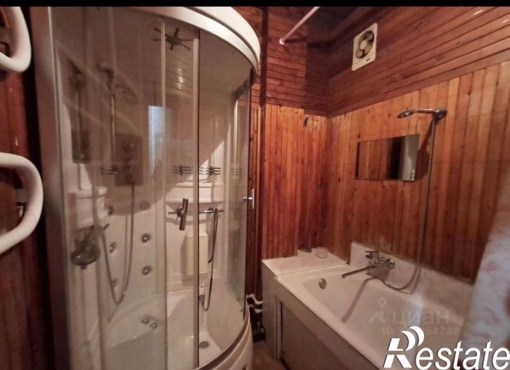 3-комн квартира улица Шумавцова, 11,  д. 11