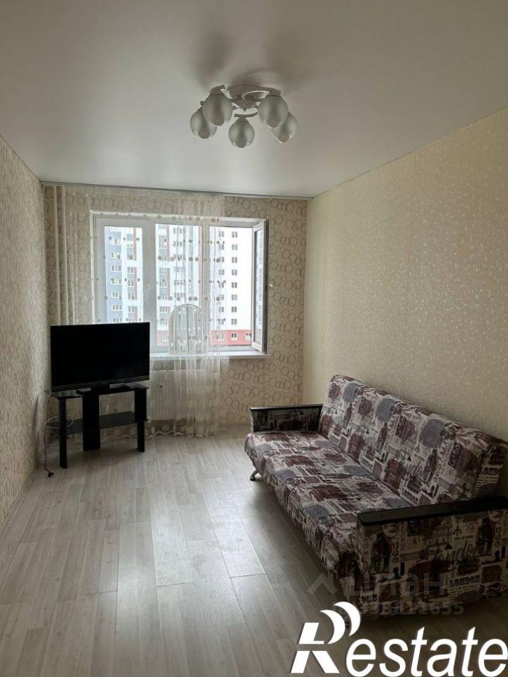 1-комн квартира улица Генерала Ишбулатова, 8/2,  д. 8/2