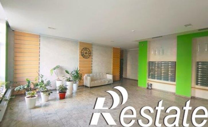 3-комн квартира улица Евгения Столярова, 4А,  д. 4А