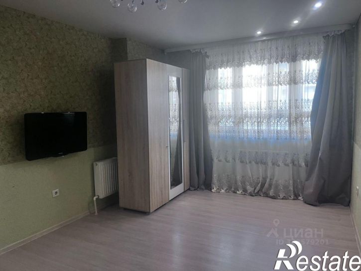 1-комн квартира улица Евгения Столярова, 4Б,  д. 4Б