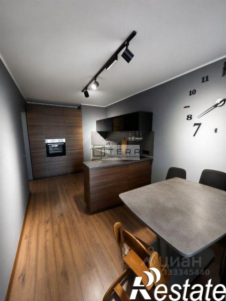 2-комн квартира Российская улица, 24,  д. 24