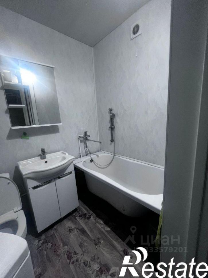 1-комн квартира улица Евгения Столярова, 4Б,  д. 4Б