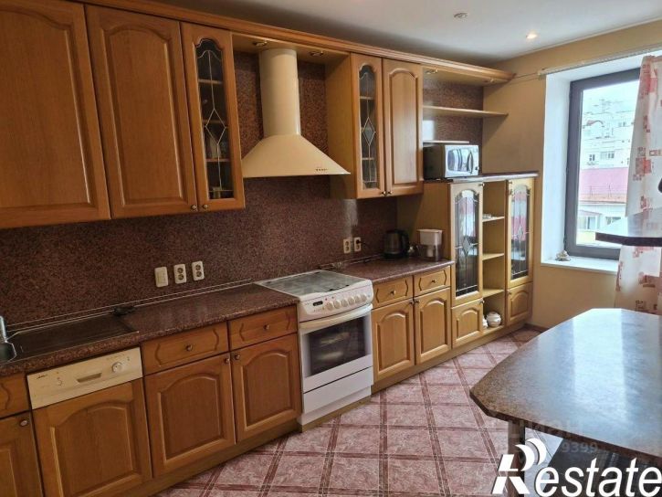 4-комн квартира улица Ленина, 60,  д. 60