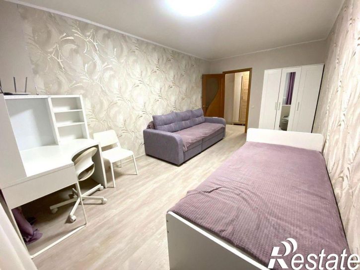 2-комн квартира улица Авроры, 9/2,  д. 9/2