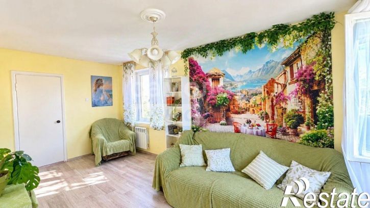3-комн квартира улица Авроры, 5,  д. 5