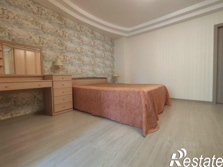 3-комн квартира улица Цюрупы, 40,  д. 40