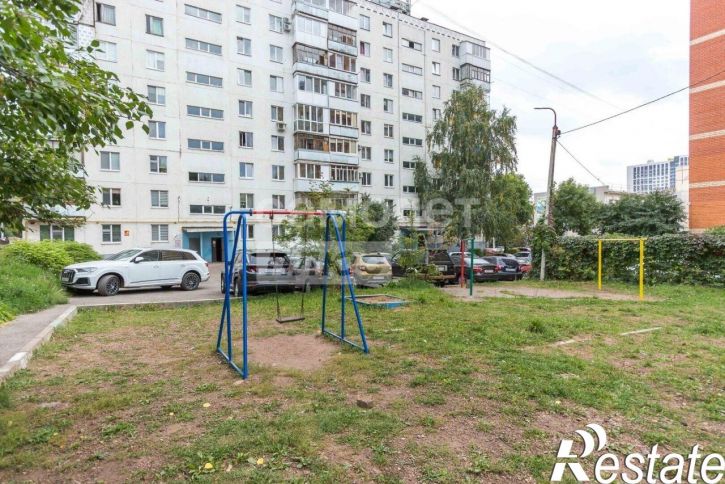 3-комн квартира Революционная улица, 92/3,  д. 92/3