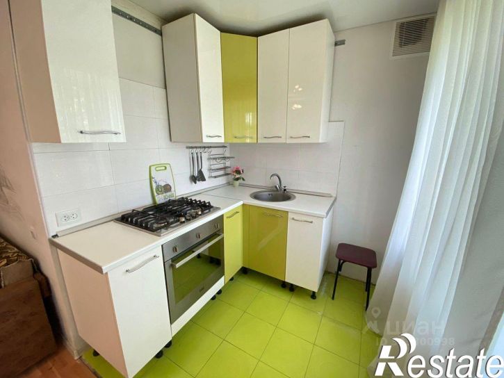3-комн квартира улица 8 Марта, 16,  д. 16
