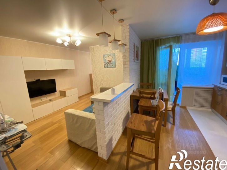 2-комн квартира улица 8 Марта, 32/1,  д. 32/1