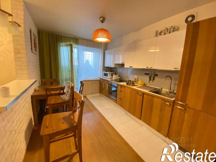 2-комн квартира улица 8 Марта, 32/1,  д. 32/1