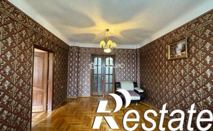4-комн квартира улица Бабушкина, 52,  д. 52