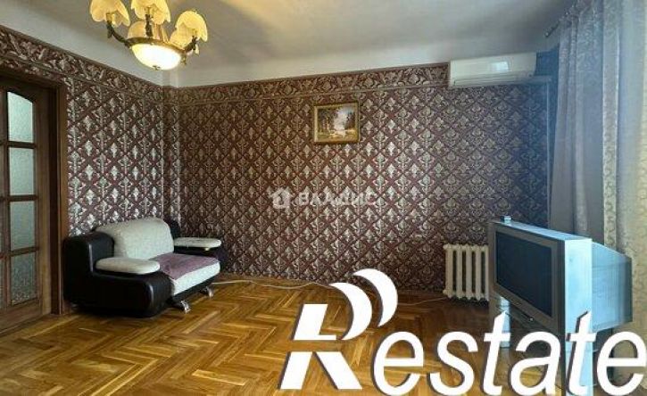 4-комн квартира улица Бабушкина, 52,  д. 52