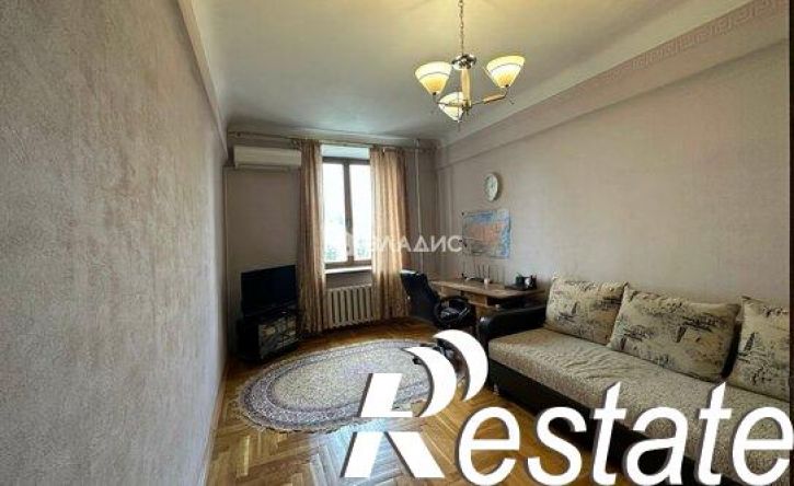 4-комн квартира улица Бабушкина, 52,  д. 52