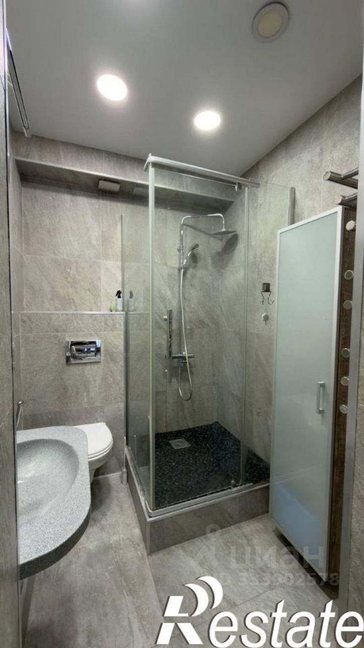 2-комн квартира улица Зайнаб Биишевой, 3/1,  д. 3/1