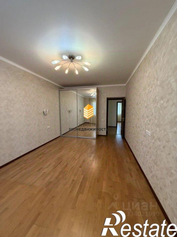 4-комн квартира улица Менделеева, 150/6,  д. 150/6