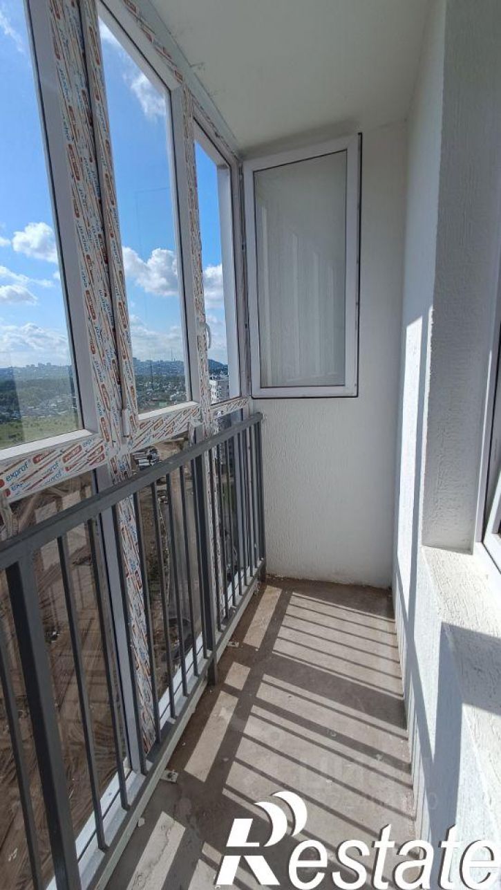3-комн квартира проспект Дружбы Народов, 4,  д. 4