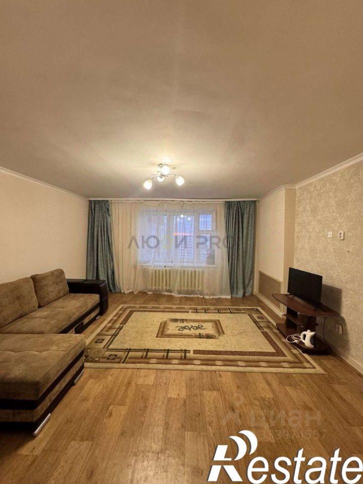 3-комн квартира Высотная улица, 12/1,  д. 12/1