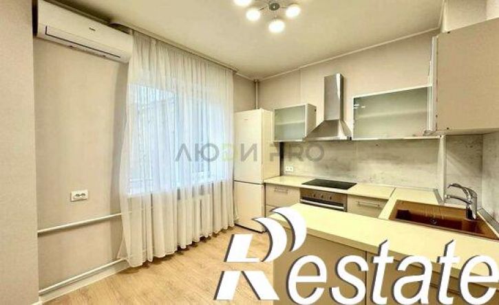 3-комн квартира улица Запотоцкого, 10,  д. 10