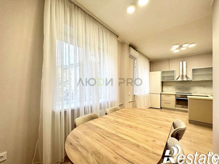 3-комн квартира улица Запотоцкого, 10,  д. 10