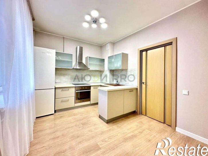 3-комн квартира улица Запотоцкого, 10,  д. 10