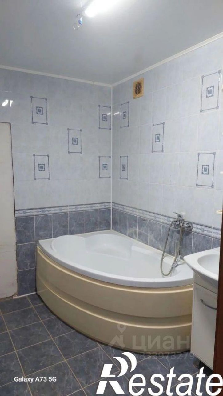 3-комн квартира улица Набережная реки Уфы, 45,  д. 45