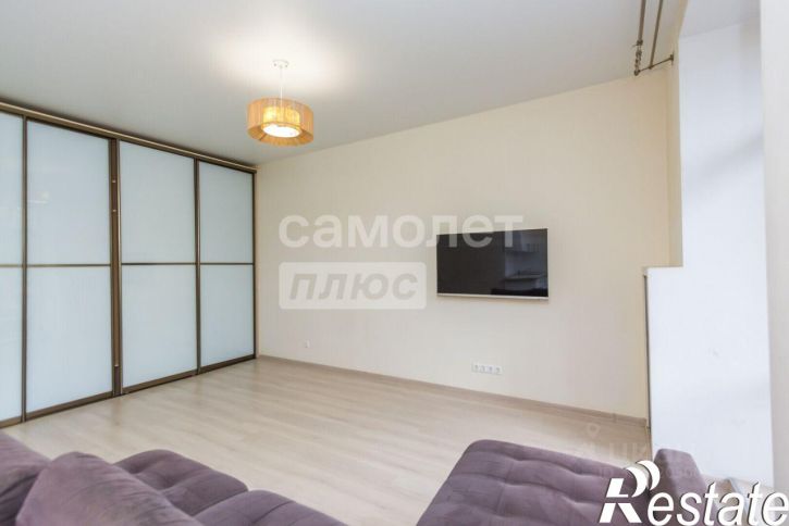 1-комн квартира улица Космонавтов, 11,  д. 11