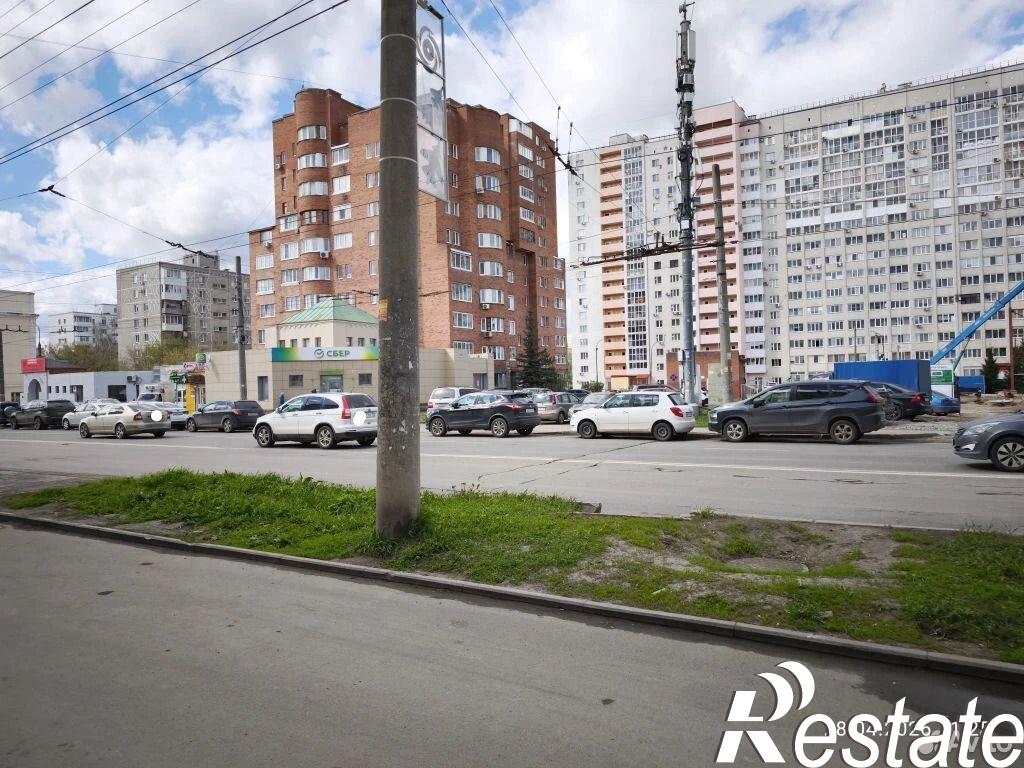 Купить торговое помещение за 25 000 000 рублей на улица Ферина, 4