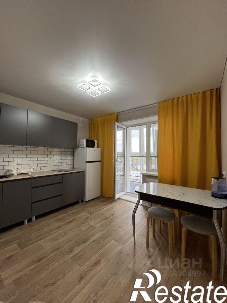1-комн квартира улица Ахметова, 296/3,  д. 296/3