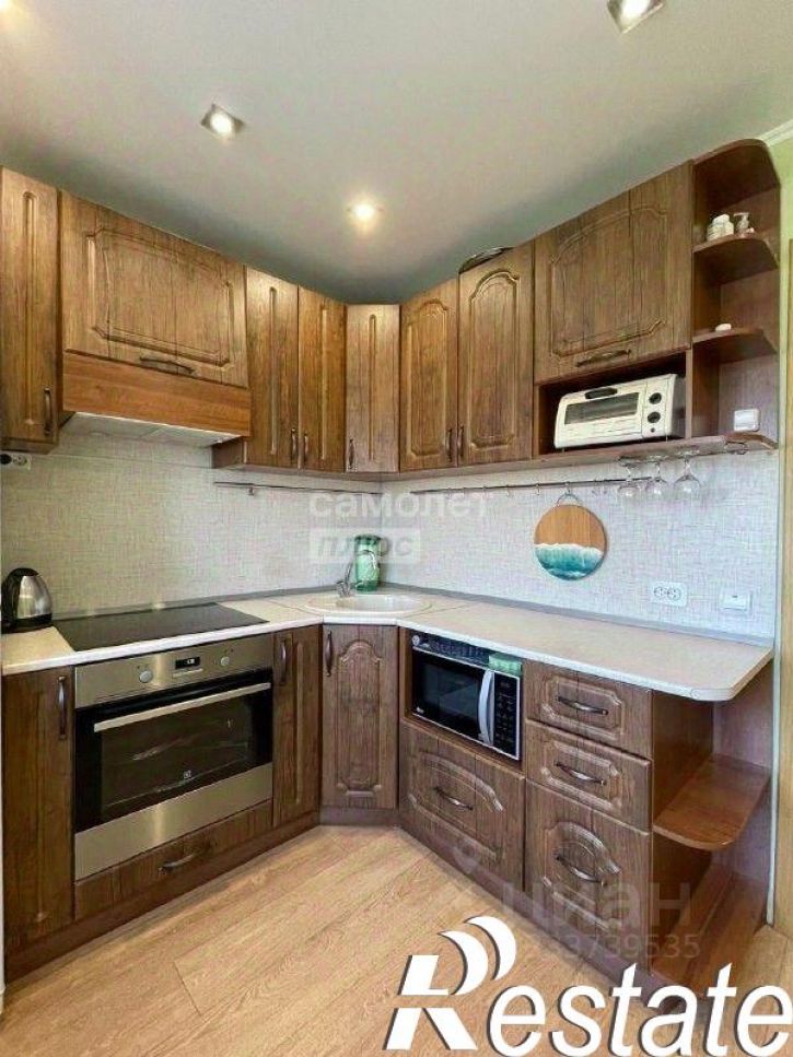 2-комн квартира улица Орджоникидзе, 18,  д. 18