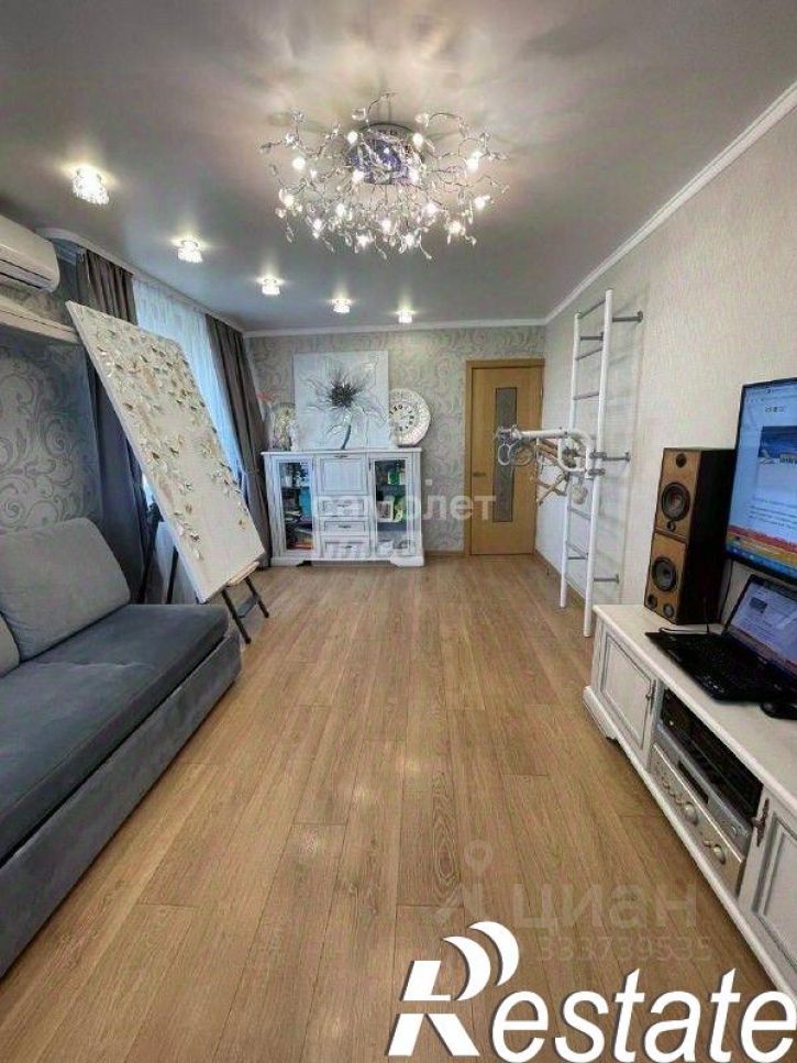 2-комн квартира улица Орджоникидзе, 18,  д. 18