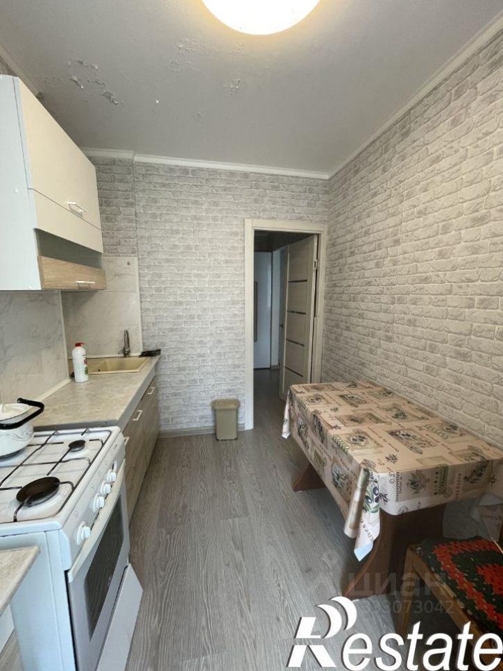2-комн квартира улица Маршала Жукова, 11В,  д. 11В