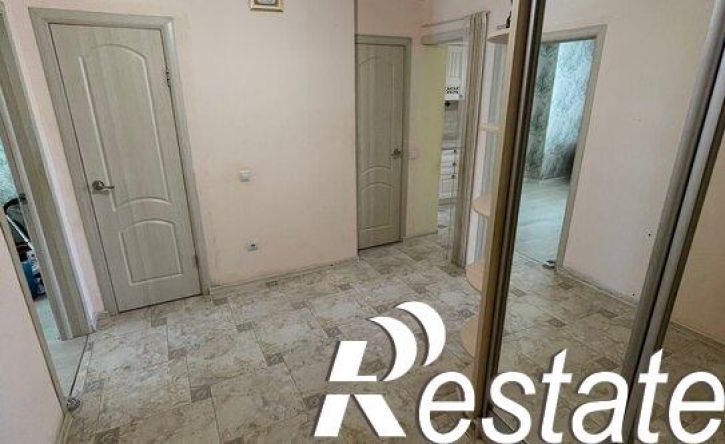 2-комн квартира улица Евгения Столярова, 4Б,  д. 4Б