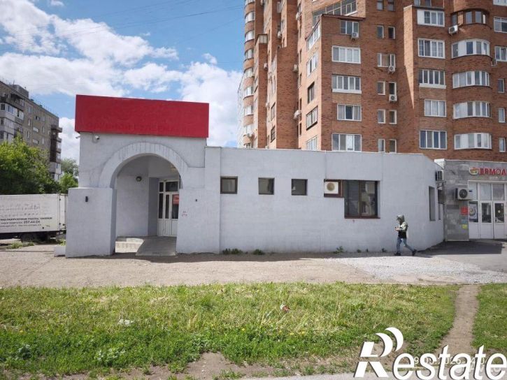 Торговое помещение улица Ферина, 4,  д. 4