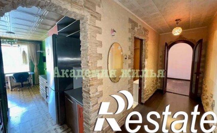 2-комн квартира улица Адмирала Макарова, 26/1,  д. 26/1