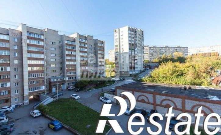 3-комн квартира улица Софьи Перовской, 11,  д. 11