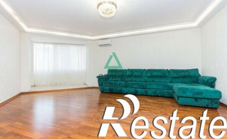 3-комн квартира улица Рихарда Зорге, 70/2,  д. 70/2