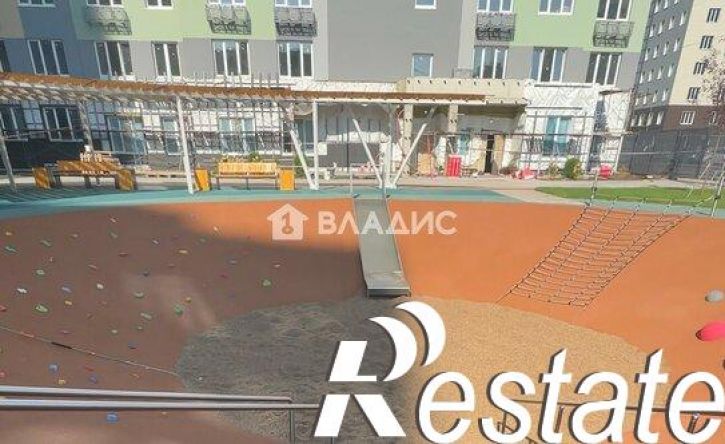 3-комн квартира улица Лётчиков, 2/10,  д. 2/10