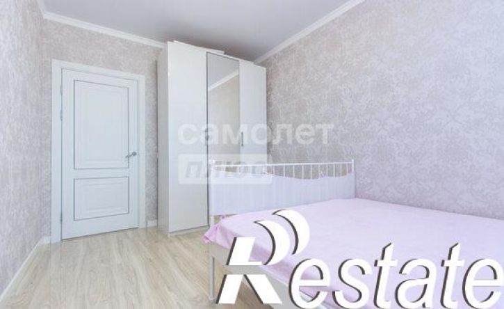 3-комн квартира улица Даяна Мурзина, 13,  д. 13