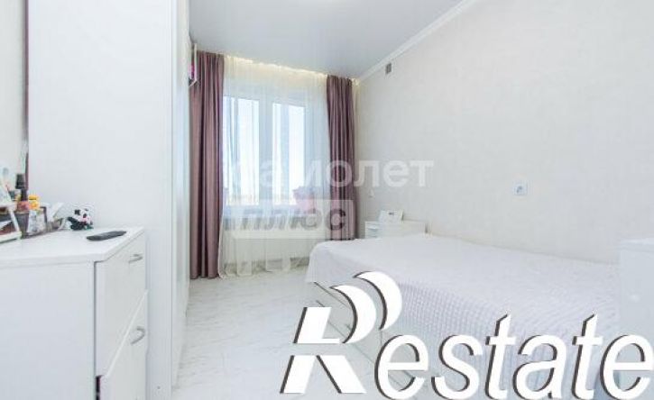 3-комн квартира улица Даяна Мурзина, 13,  д. 13