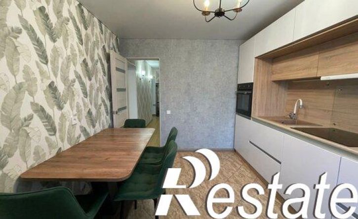 2-комн квартира Российская улица, 31,  д. 31