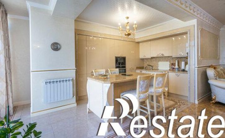 4-комн квартира улица Пушкина, 45/1,  д. 45/1
