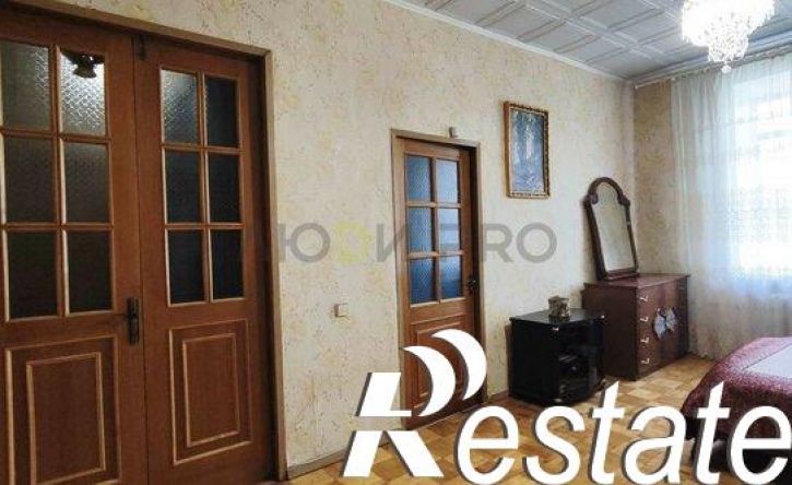3-комн квартира улица Ульяновых, 27,  д. 27