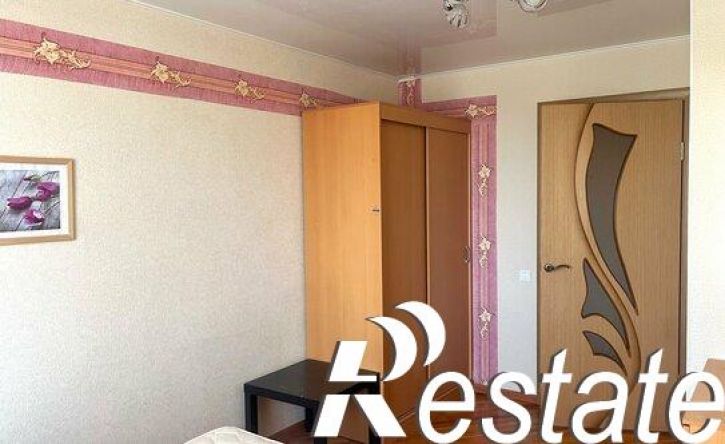 2-комн квартира улица Комарова, 12,  д. 12