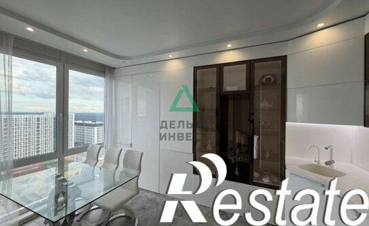 3-комн квартира улица Архитектора Рехмукова, 7,  д. 7