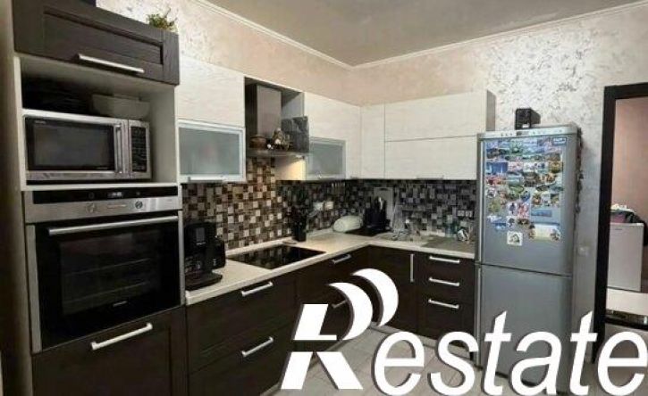 3-комн квартира улица Набережная реки Уфы, 11 к2,  д. 11 к2