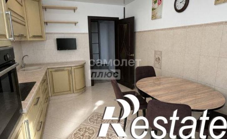 2-комн квартира улица Ахметова, 273,  д. 273