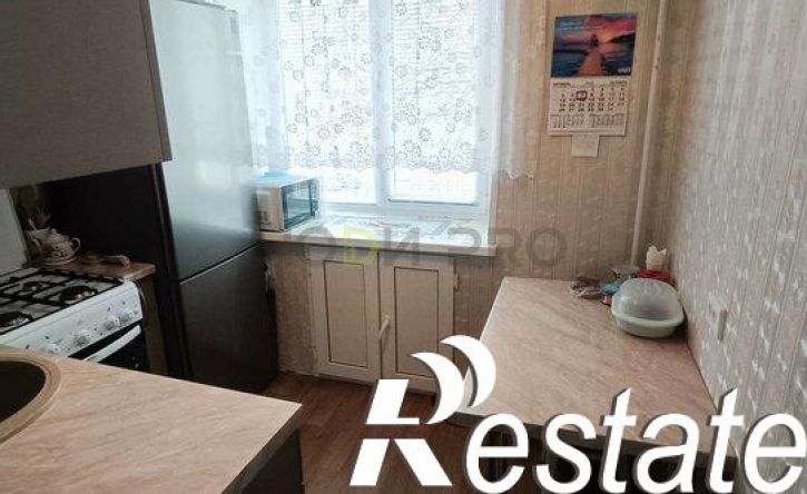 2-комн квартира улица 40 лет Октября, 9/1,  д. 9/1